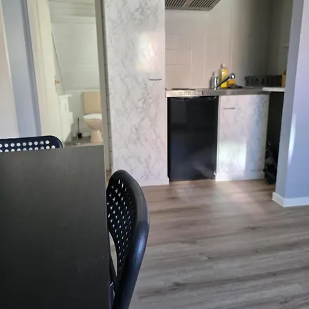 Gemuetliche In Апартаменты *